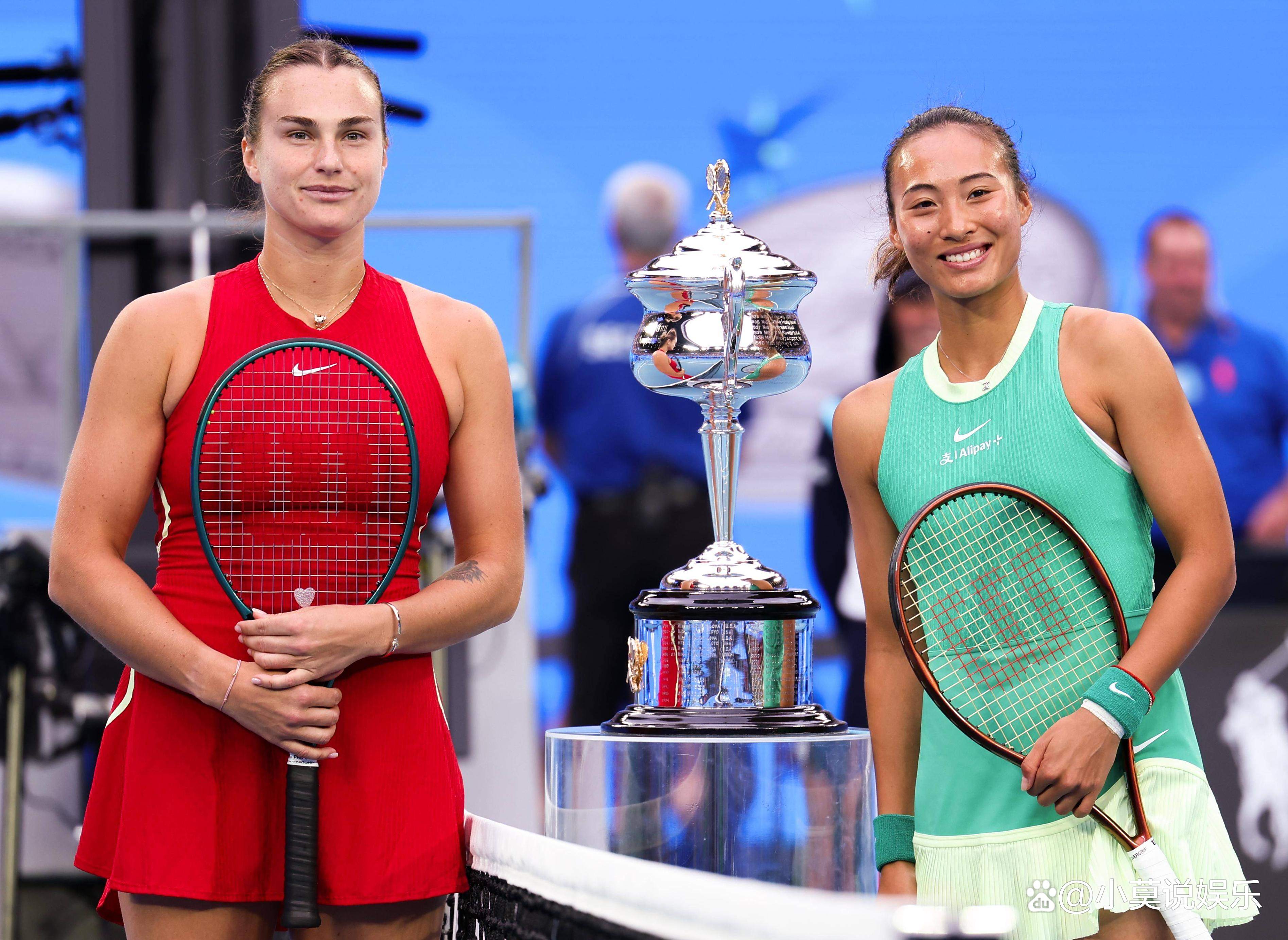 网球选手发挥出色,荣膺最佳MVP 网球选手发挥出色,荣膺最佳MVP