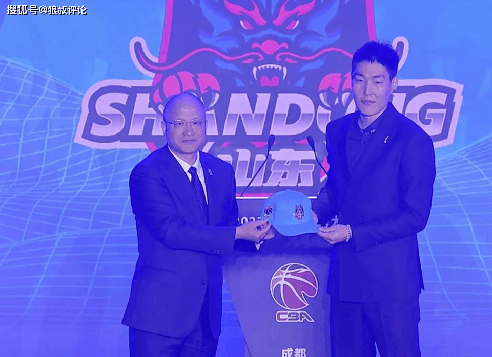 CBA选手刷新世界纪录,震撼全场 CBA选手刷新世界纪录,震撼全场