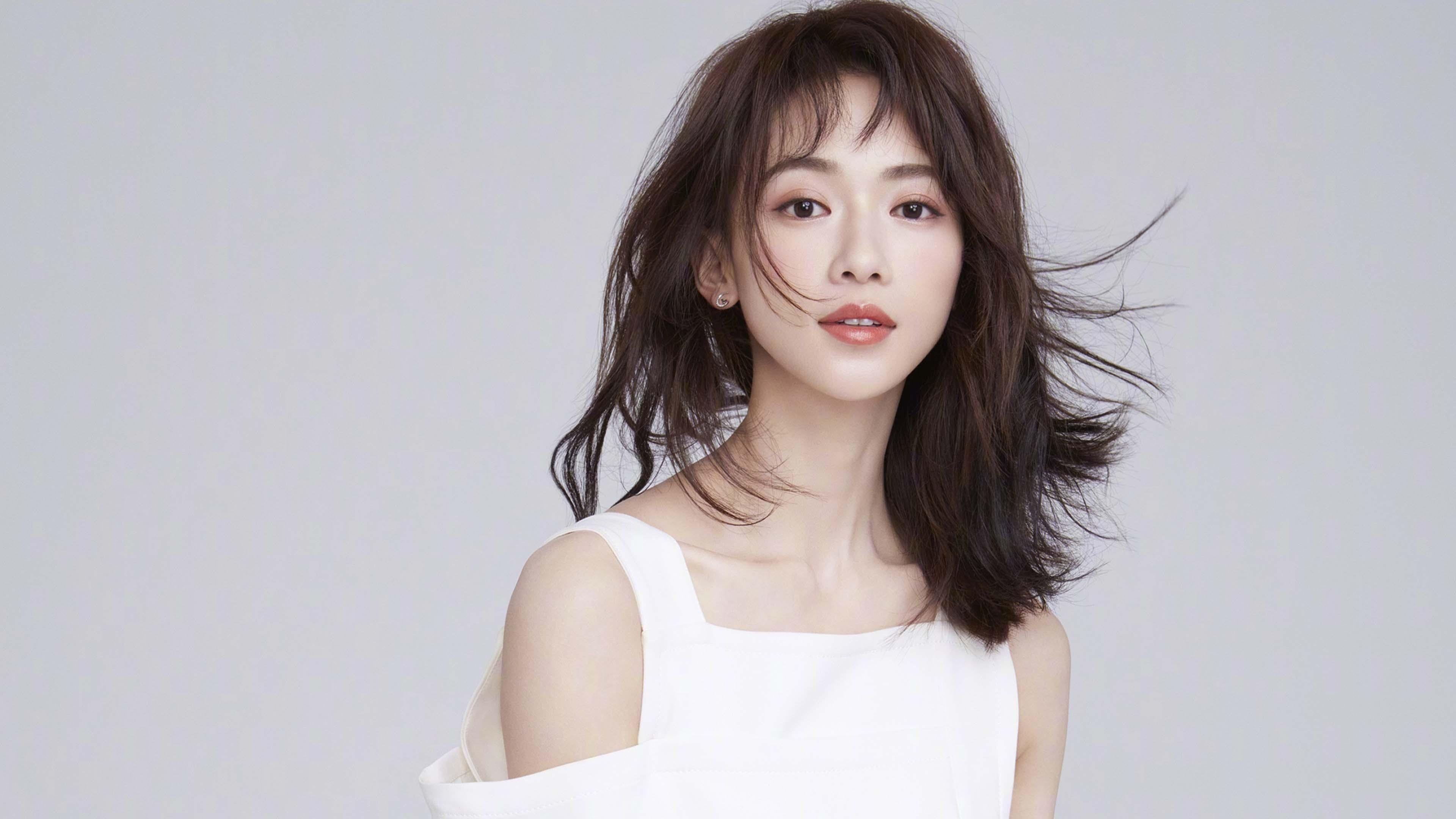 开云体育-速度与意志的交汇，F1起跑线上与梅西脚下的压力叙事