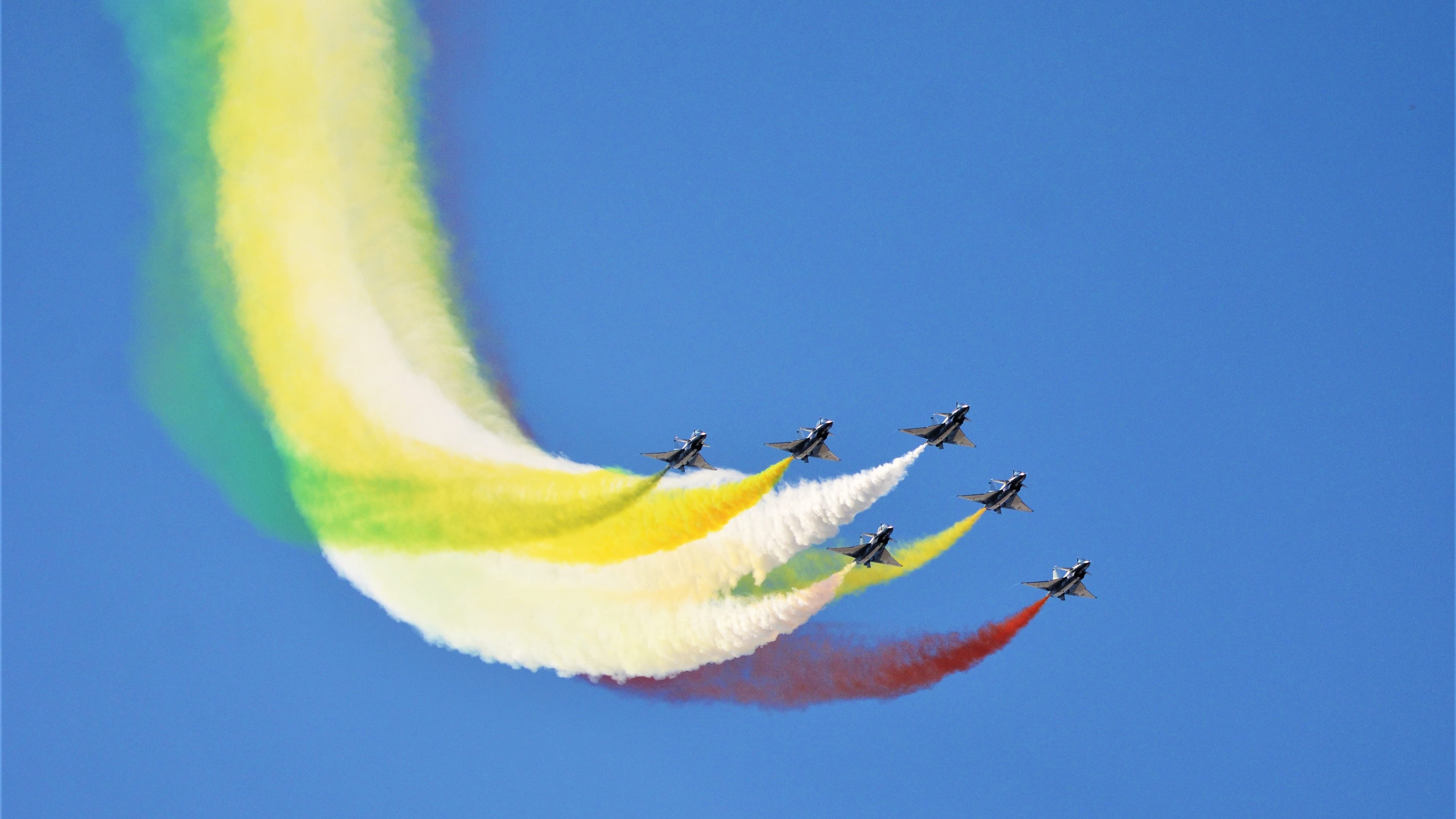 血战加时！墨西哥绝境逆袭，勒沃库森卫冕梦碎深渊