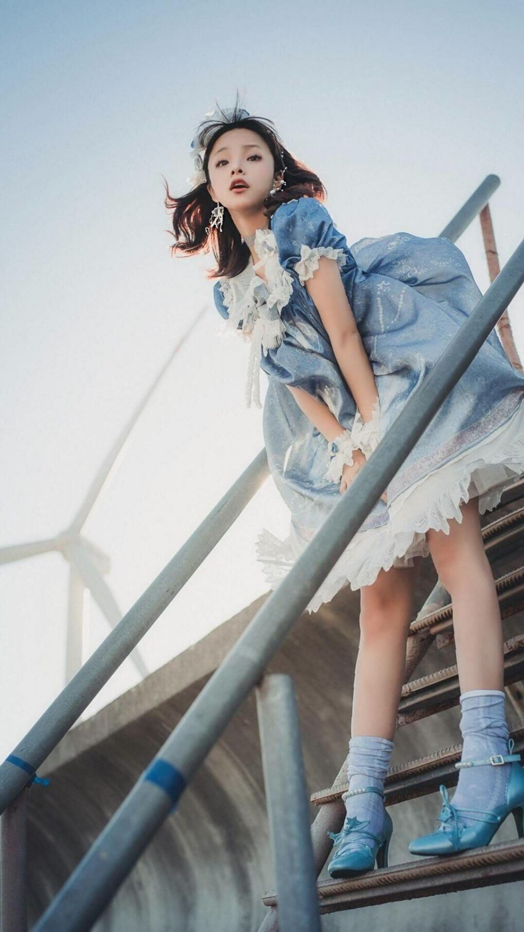 绿茵与硬木的协奏，跨越山海的双城记