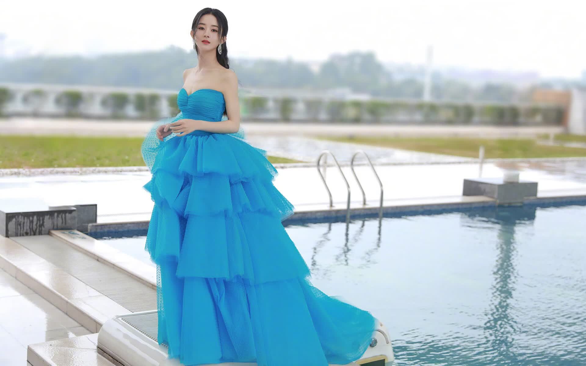 风帆之下，快船舰队的远航与詹姆斯的风暴